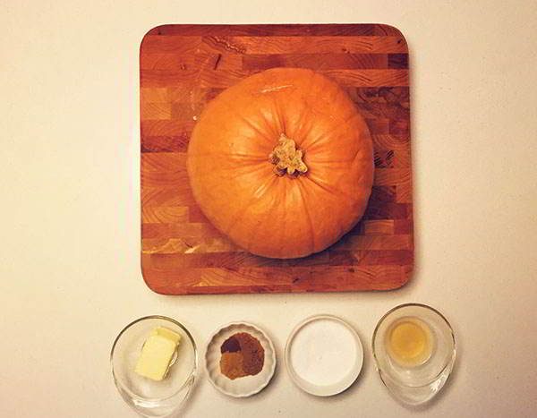 old-thankskiving-receipe-pumpkin-ingredients