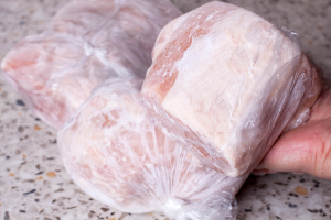 How to Store Meat Outdoors in Winter 4