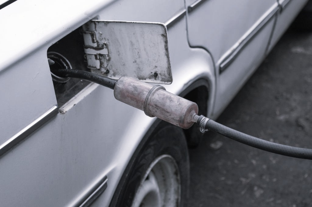 How to Drain a Fuel Tank: A Step-by-Step Guide for Preppers